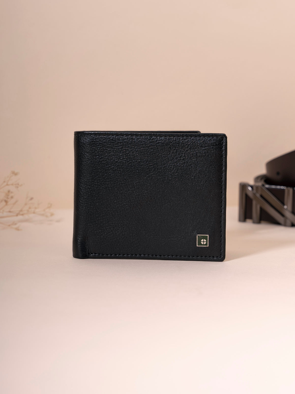 Textured Essential Leather Wallet