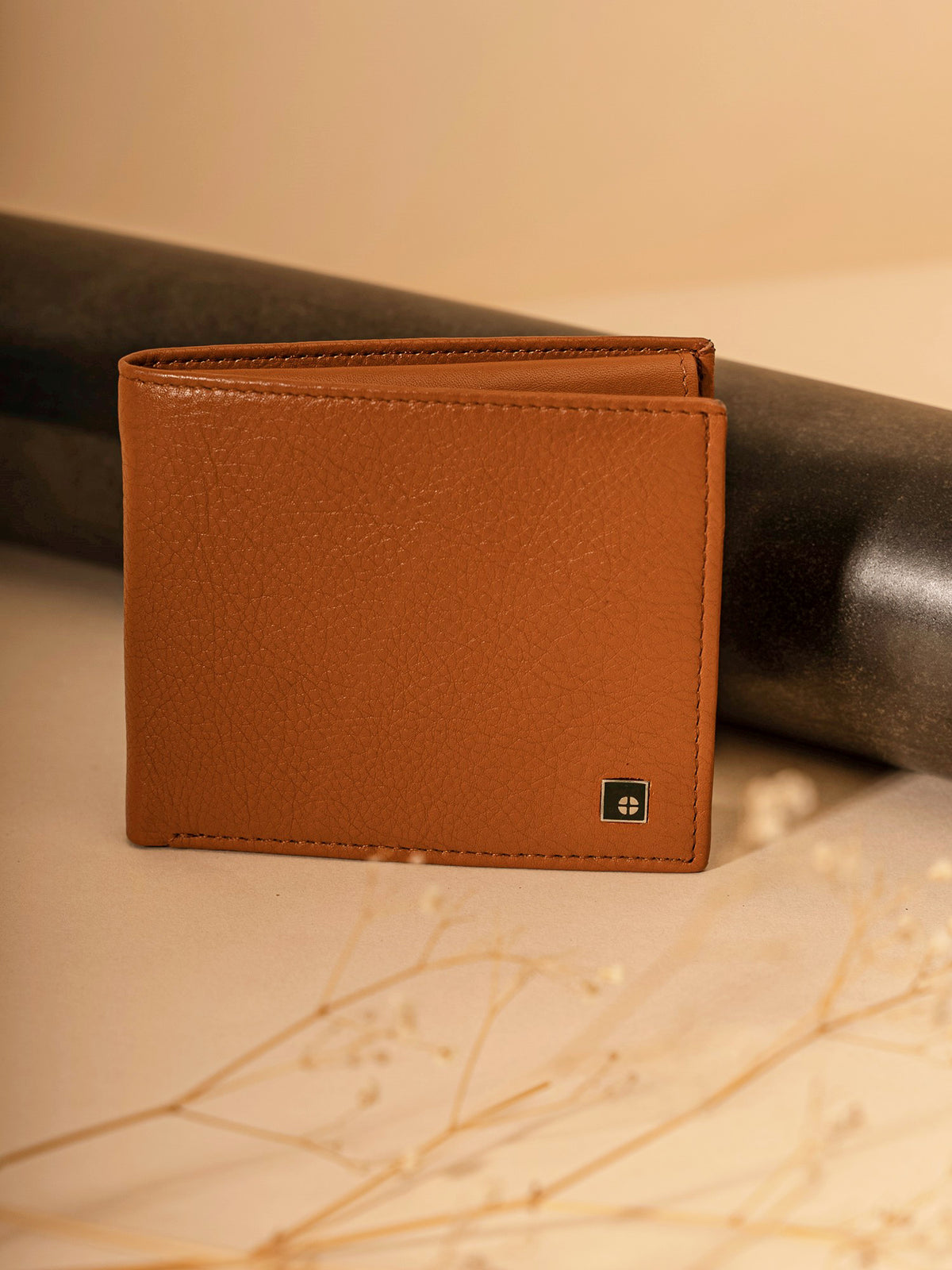 Textured Essential Leather Wallet