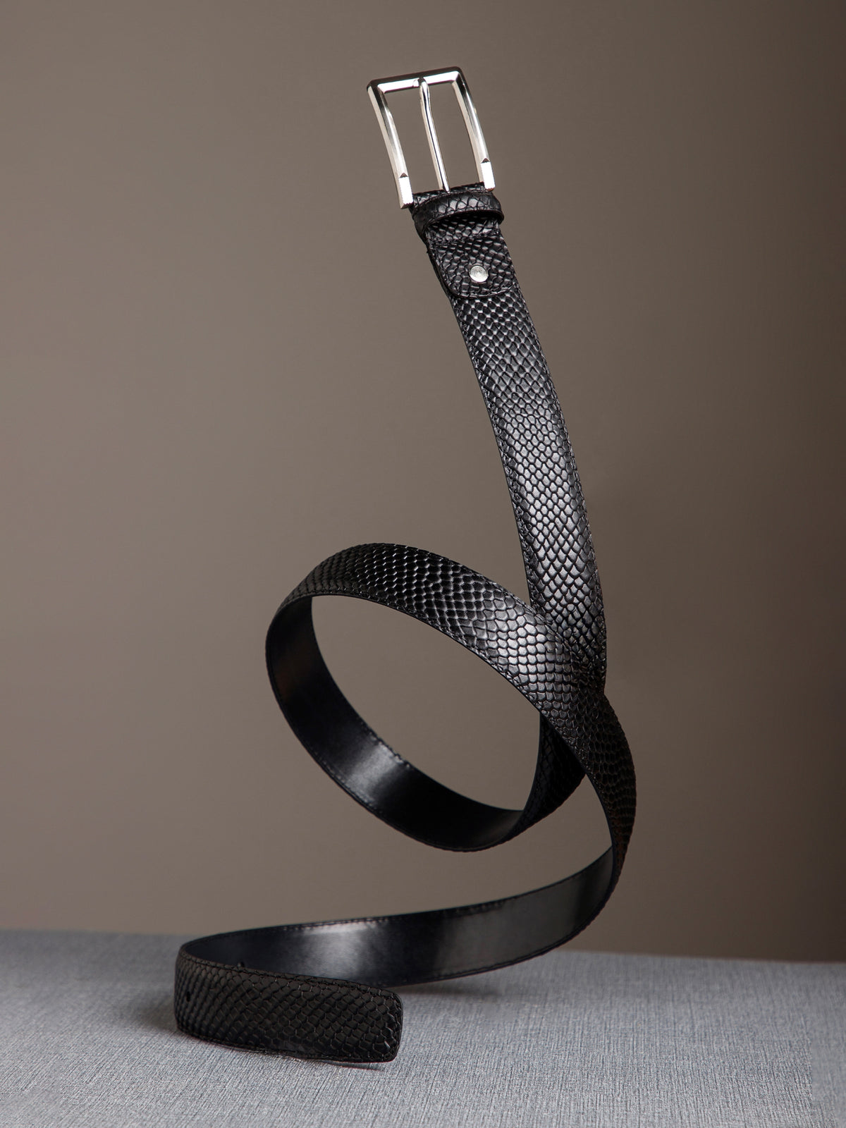 Plus Size Woven Texture Autolock Leather Belt