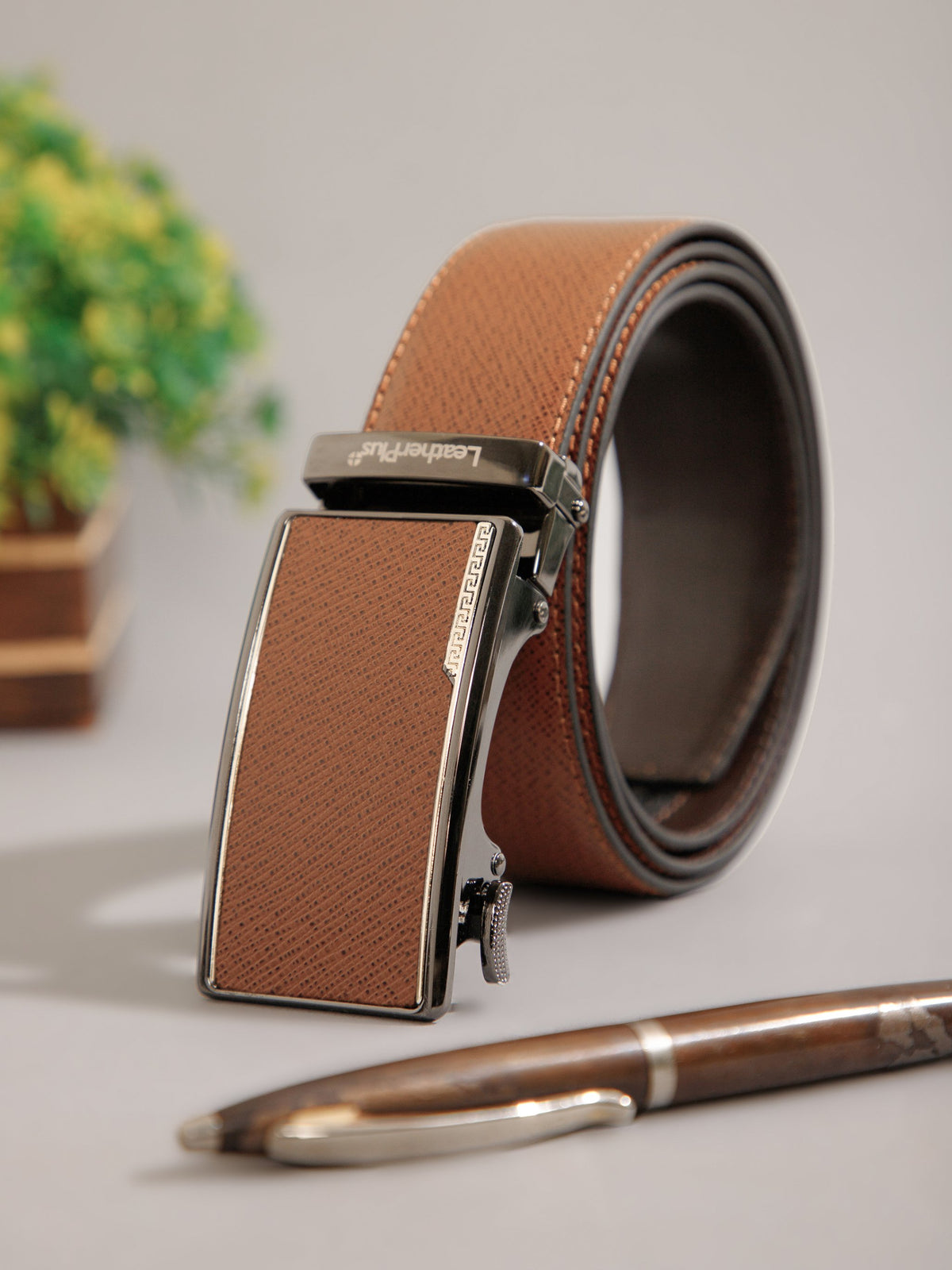 Contemporary Autolock Leather Belt