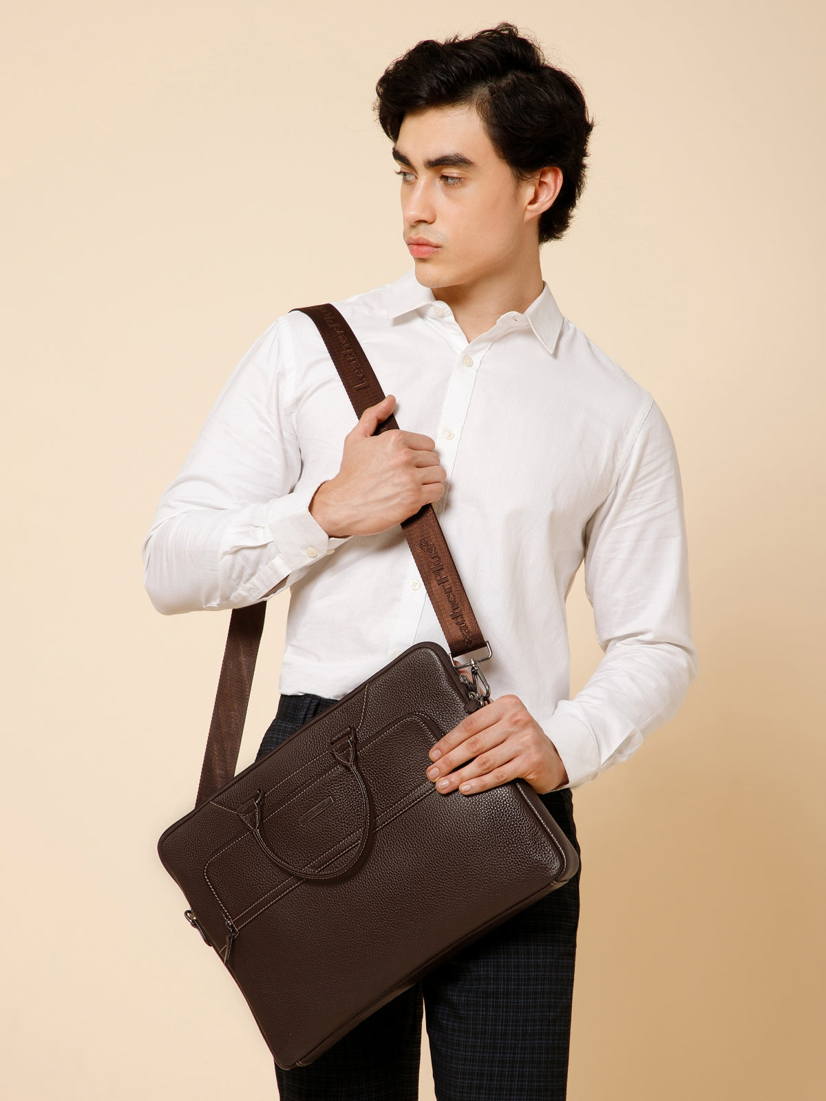 Contrast-Stitch Leather Laptop Sleeve