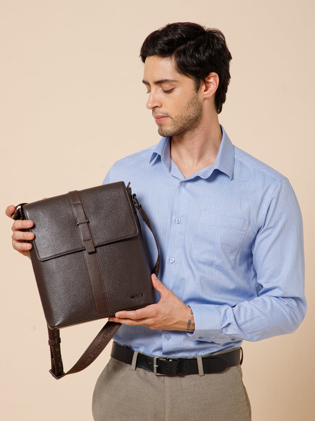Textured Leather Men Sling Bag SGL-651 Brown