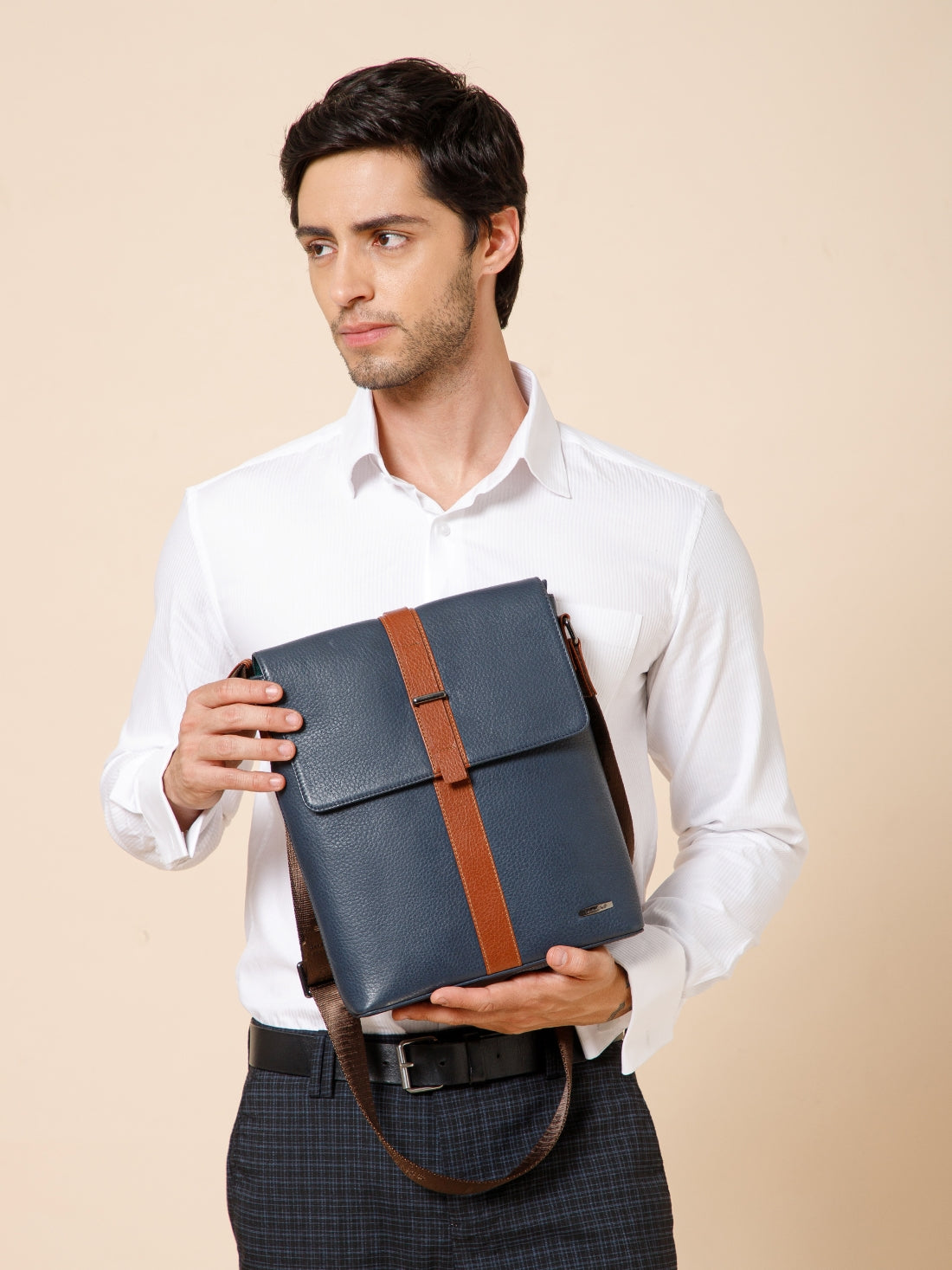 Textured Leather Men Sling Bag SGL-651 Navy