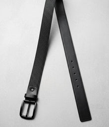 Classic Leather Belt with Contrast Stitching