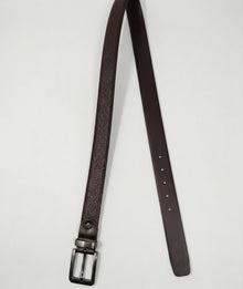 Classic Leather Belt with Contrast Stitching