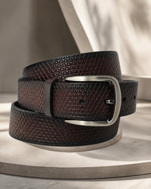 Classic Leather Belt with Contrast Stitching