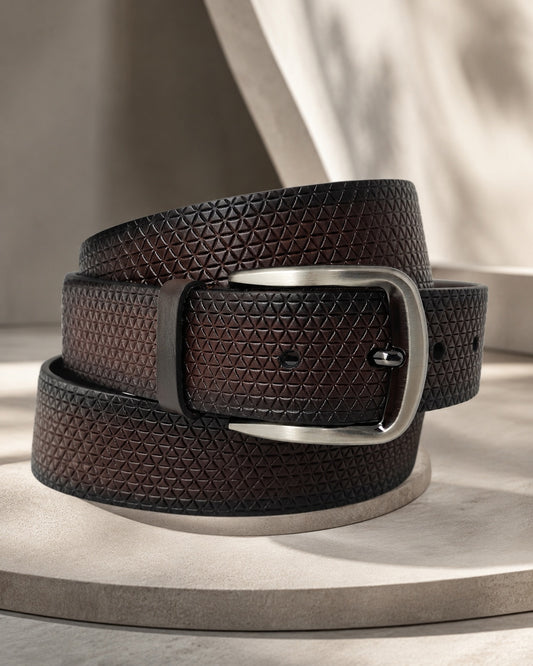 Classic Leather Belt with Contrast Stitching