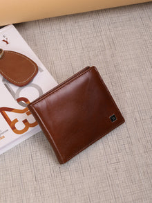Ornate-Texture Leather Wallet