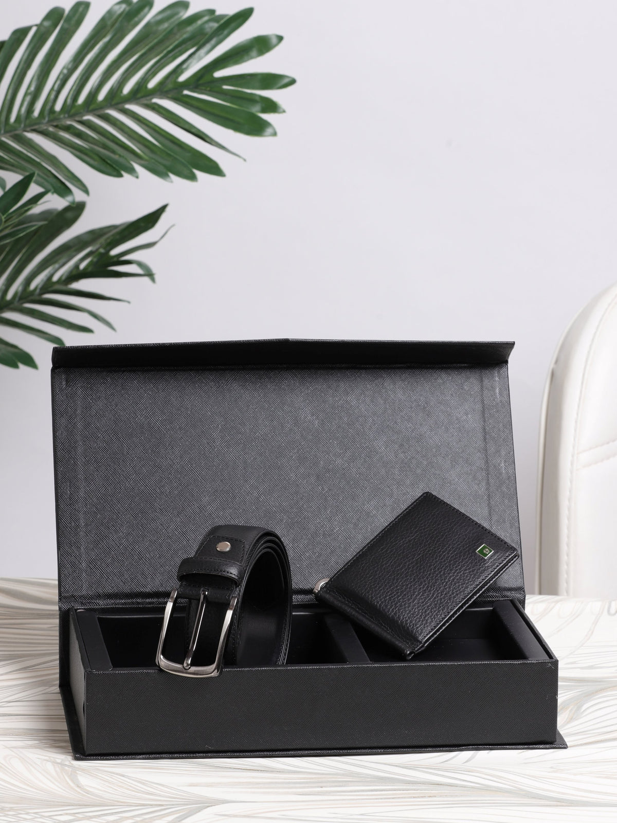 Essential Belt & Wallet Gift Set