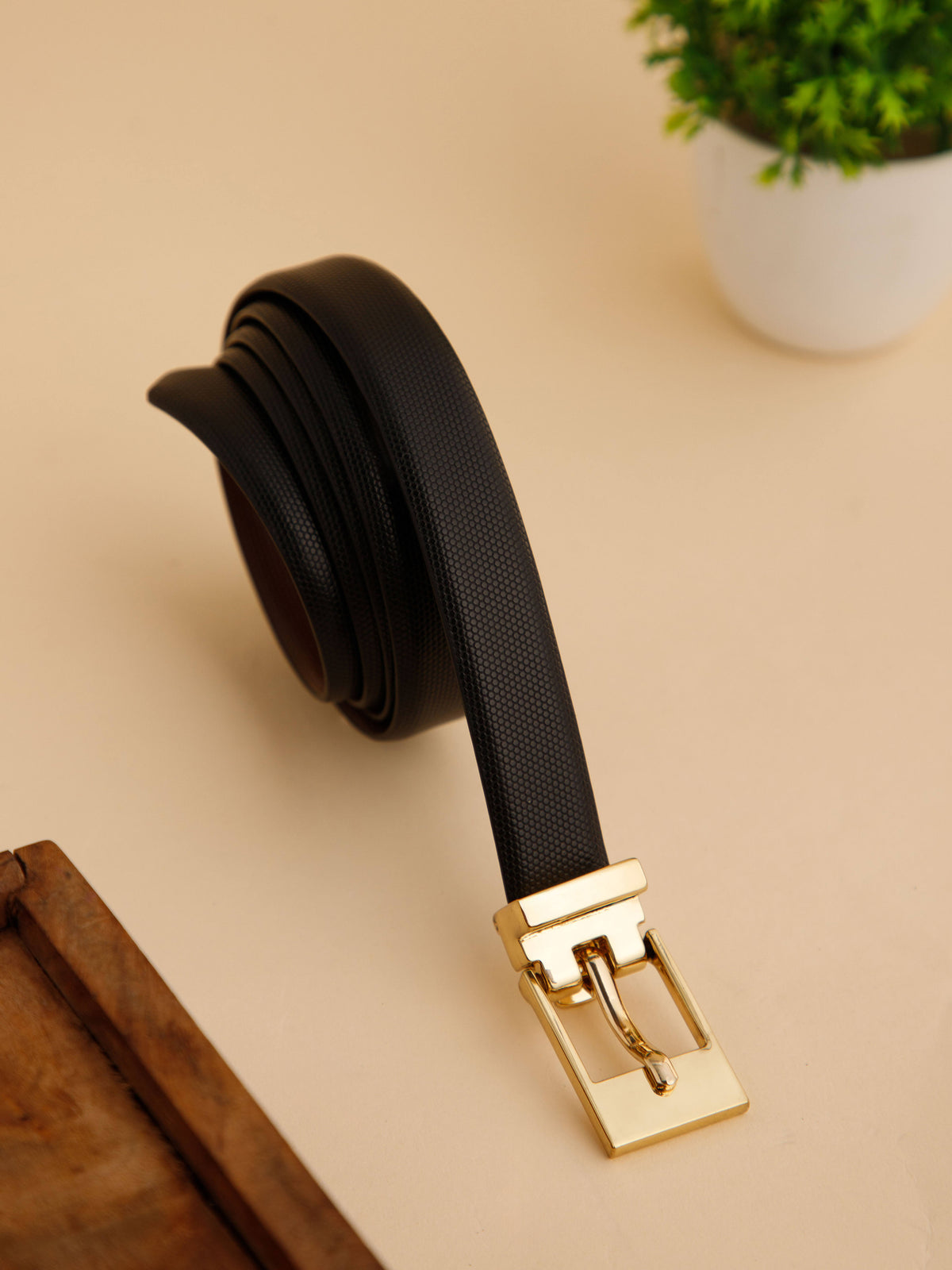 Lizard-Print Reversible Leather Belt