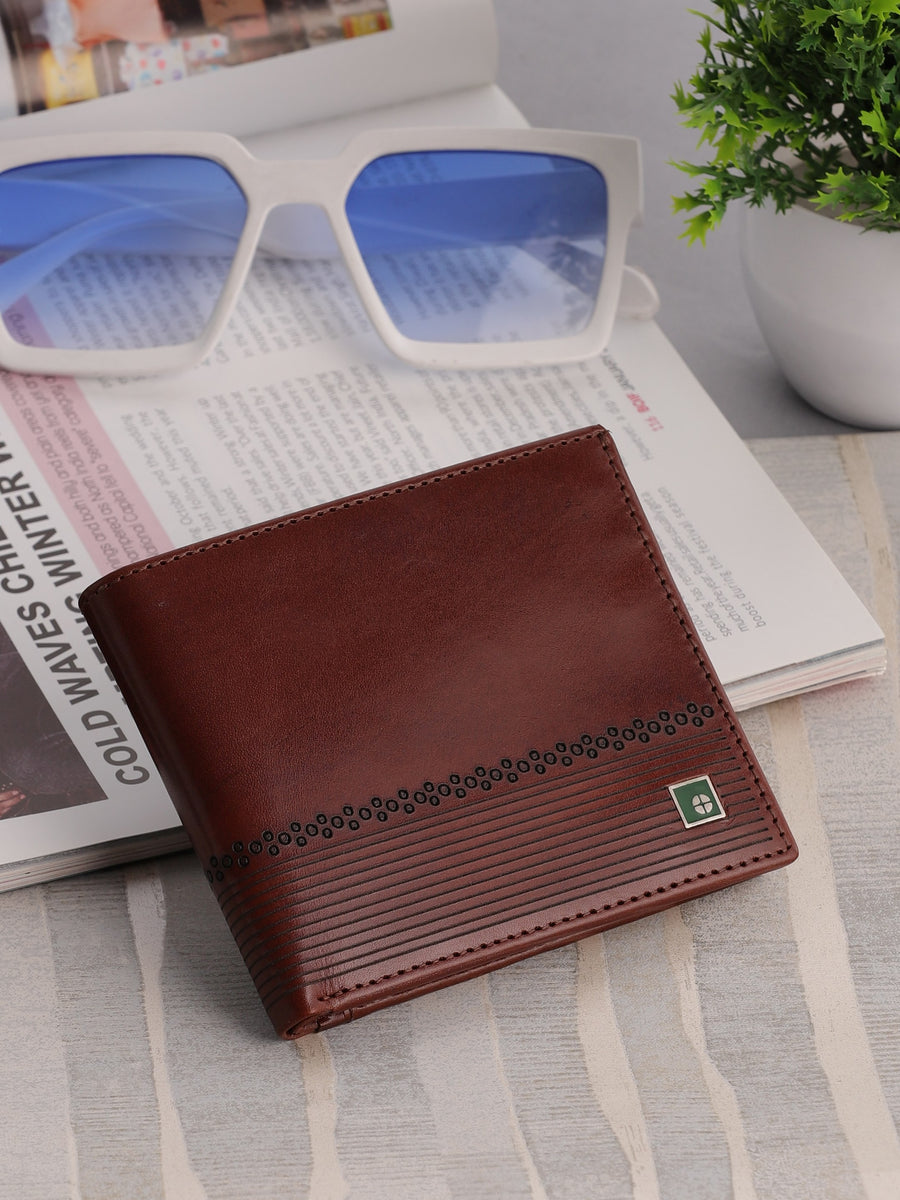 Intricate-Texture Leather Wallet