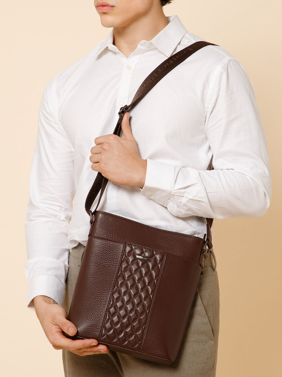Quilted Leather Men Sling Bag SGL-652 Brown