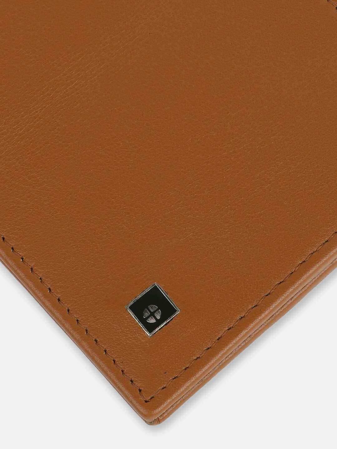 ET-2001-Tan