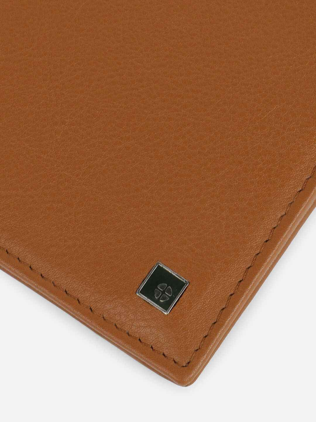 ET-2002-Tan